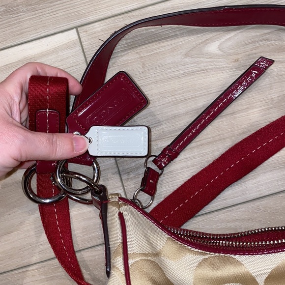 VGUC Coach Red and Tan “C” Shoulder Bag Purse - Picture 4 of 7